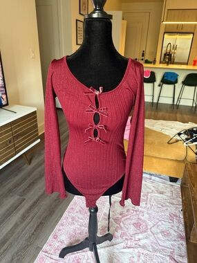 Tie-Front Ribbed Long Sleeve Bodysuit - Burgundy